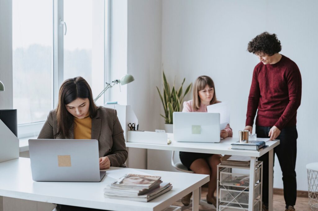 The reporting operating model — roles that work