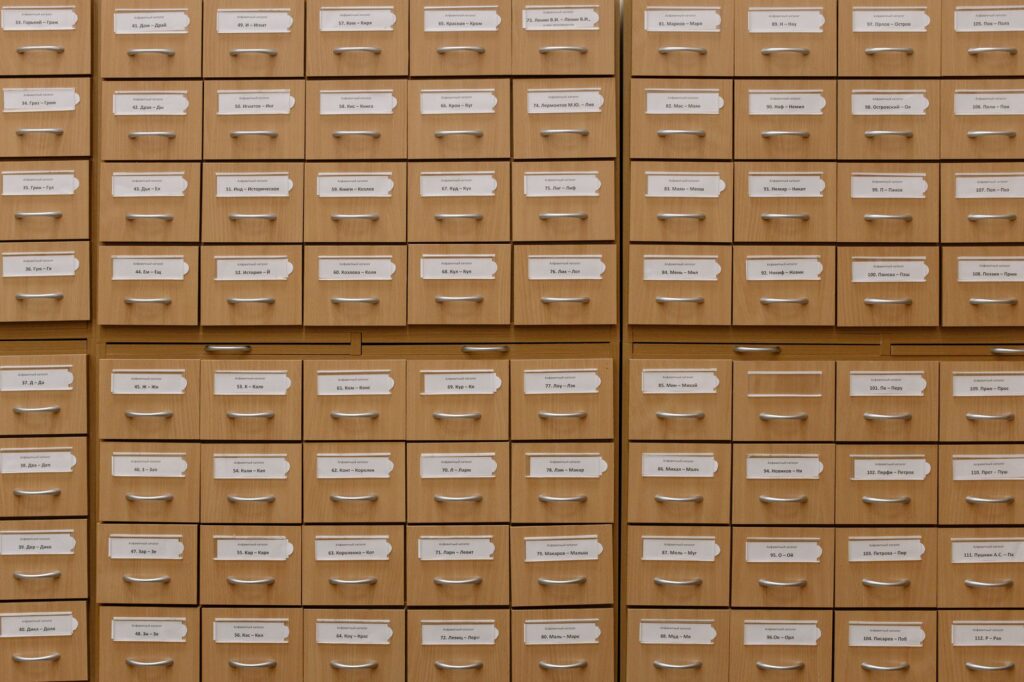 Account registers compared — five EU markets