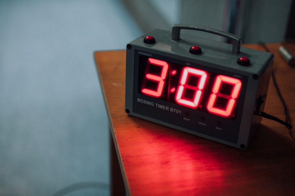 Incident reporting clocks — four regimes, one incident