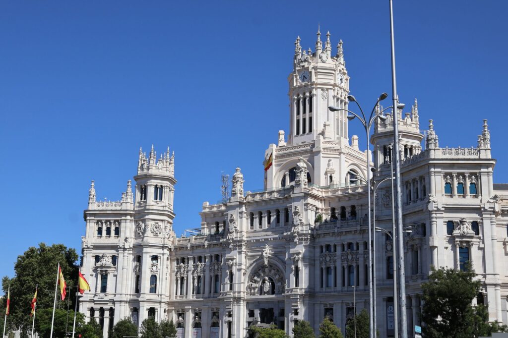 Asset freezes in Spain — Tesoro and article 42 Ley 10/2010
